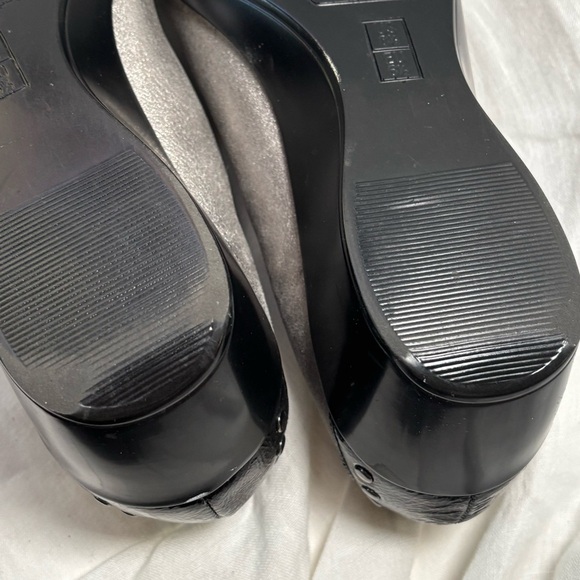 Aerosoles Elegant Black and Silver Women's Ballet Flats size 8.5 - Picture 6 of 11